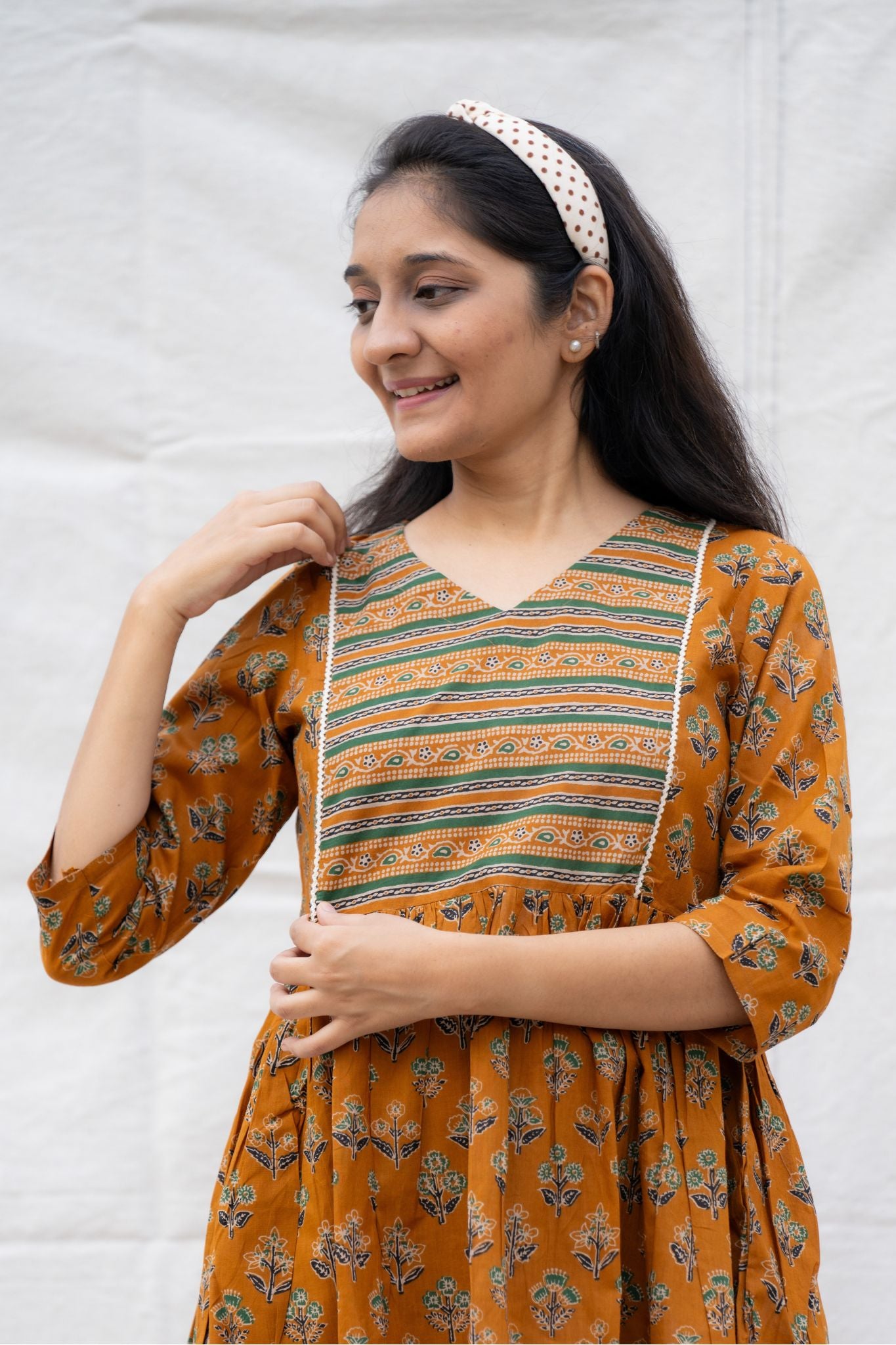 Nursing friendly maternity lounge wear set with 2 side concealed zippers