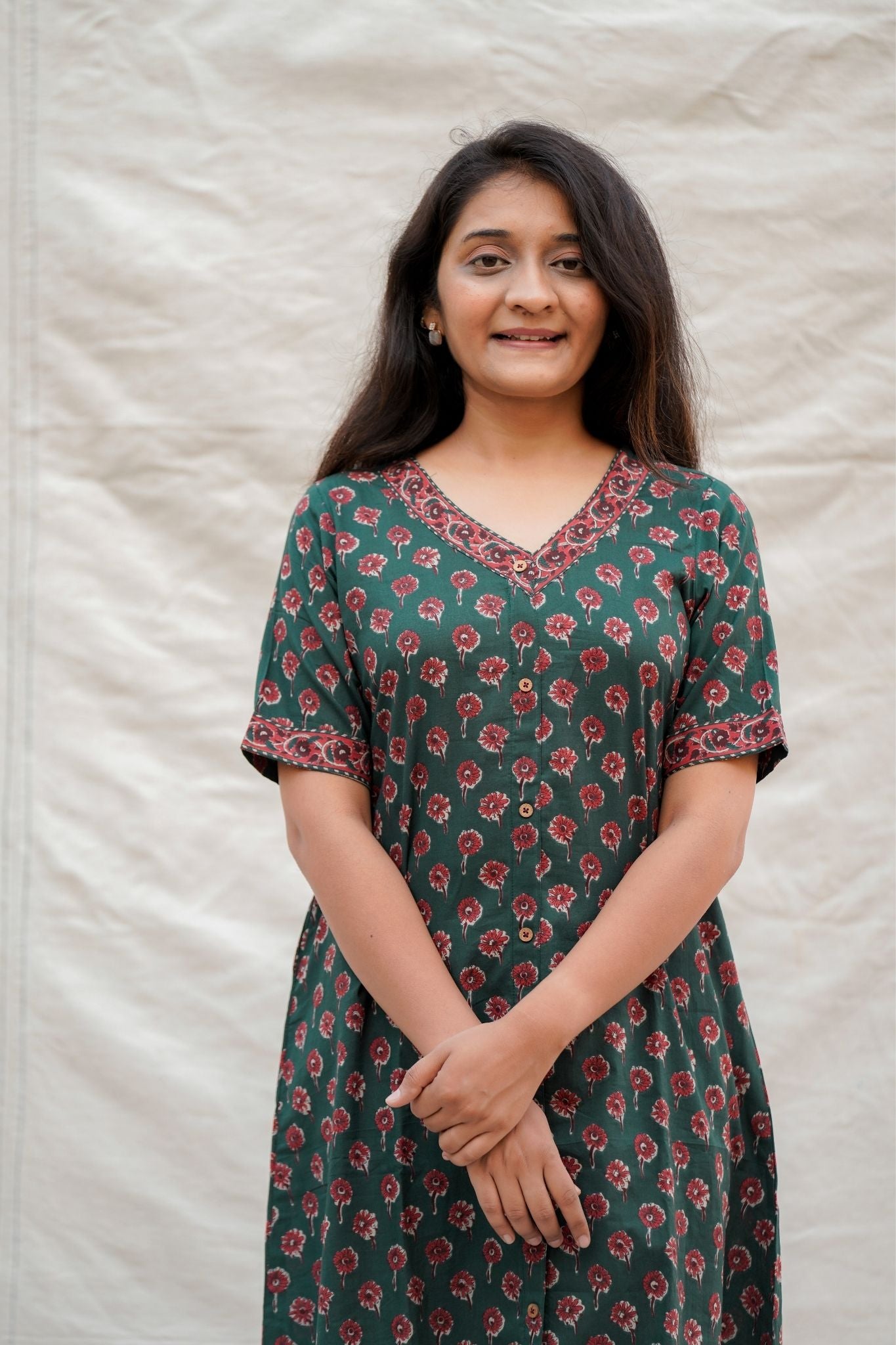 Guzarrish Dark Green Floral Cotton Knee Length Dress