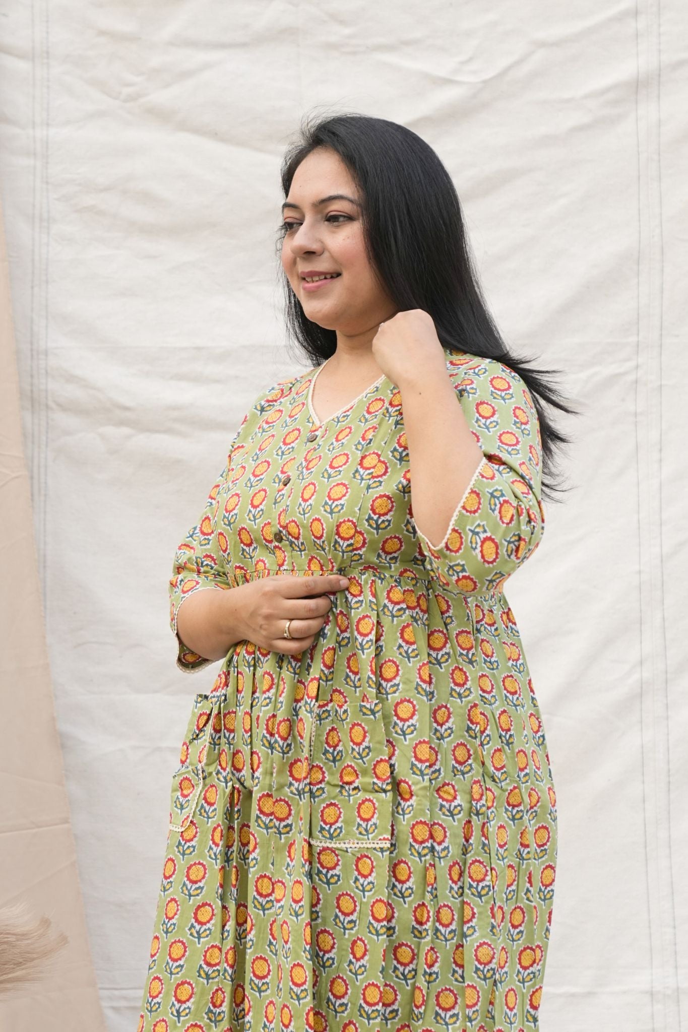 Green Feeding Friendly Maternity Dress With Zippers