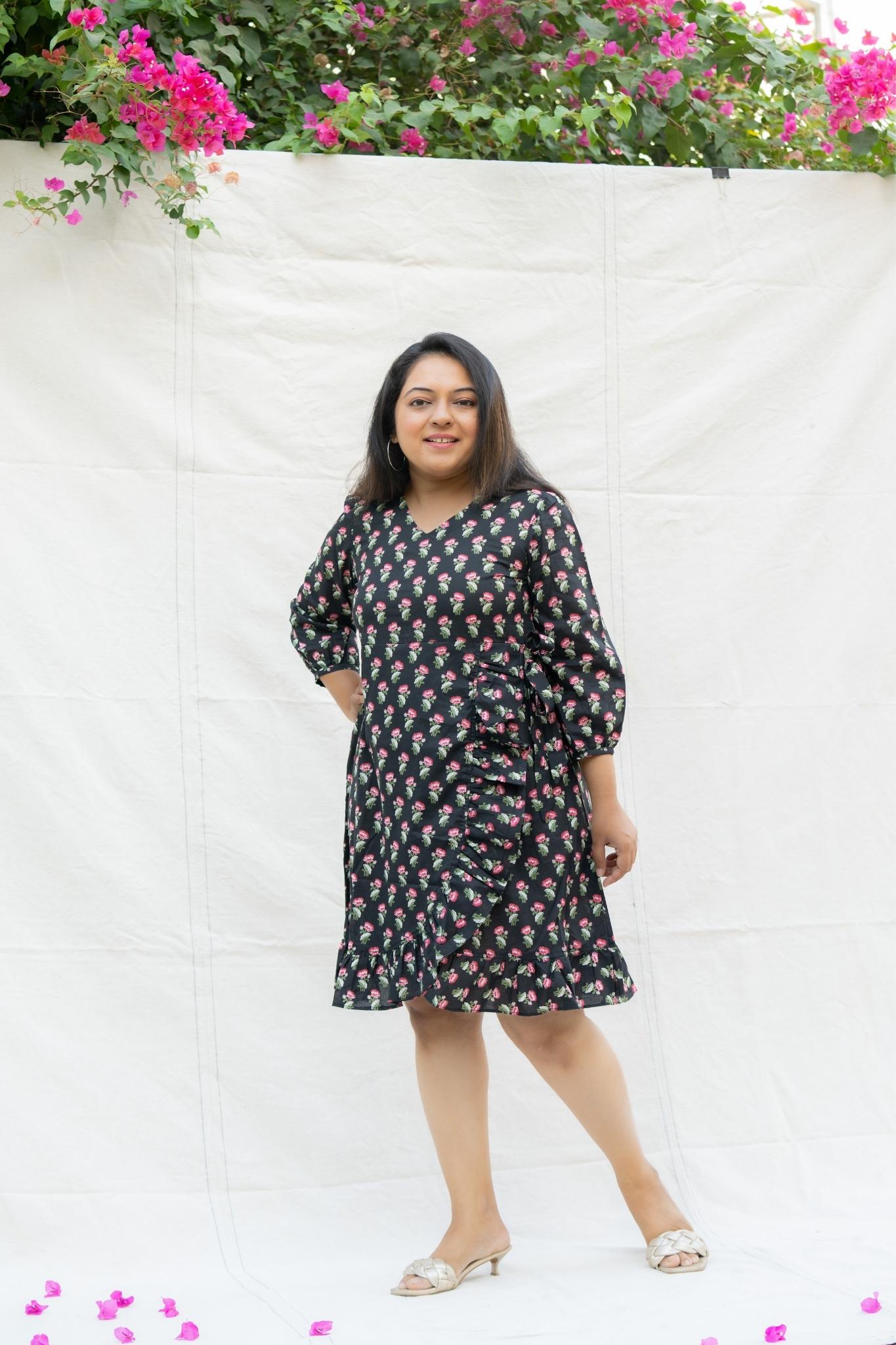 Senorita Black Floral Cotton Knee Length Dress