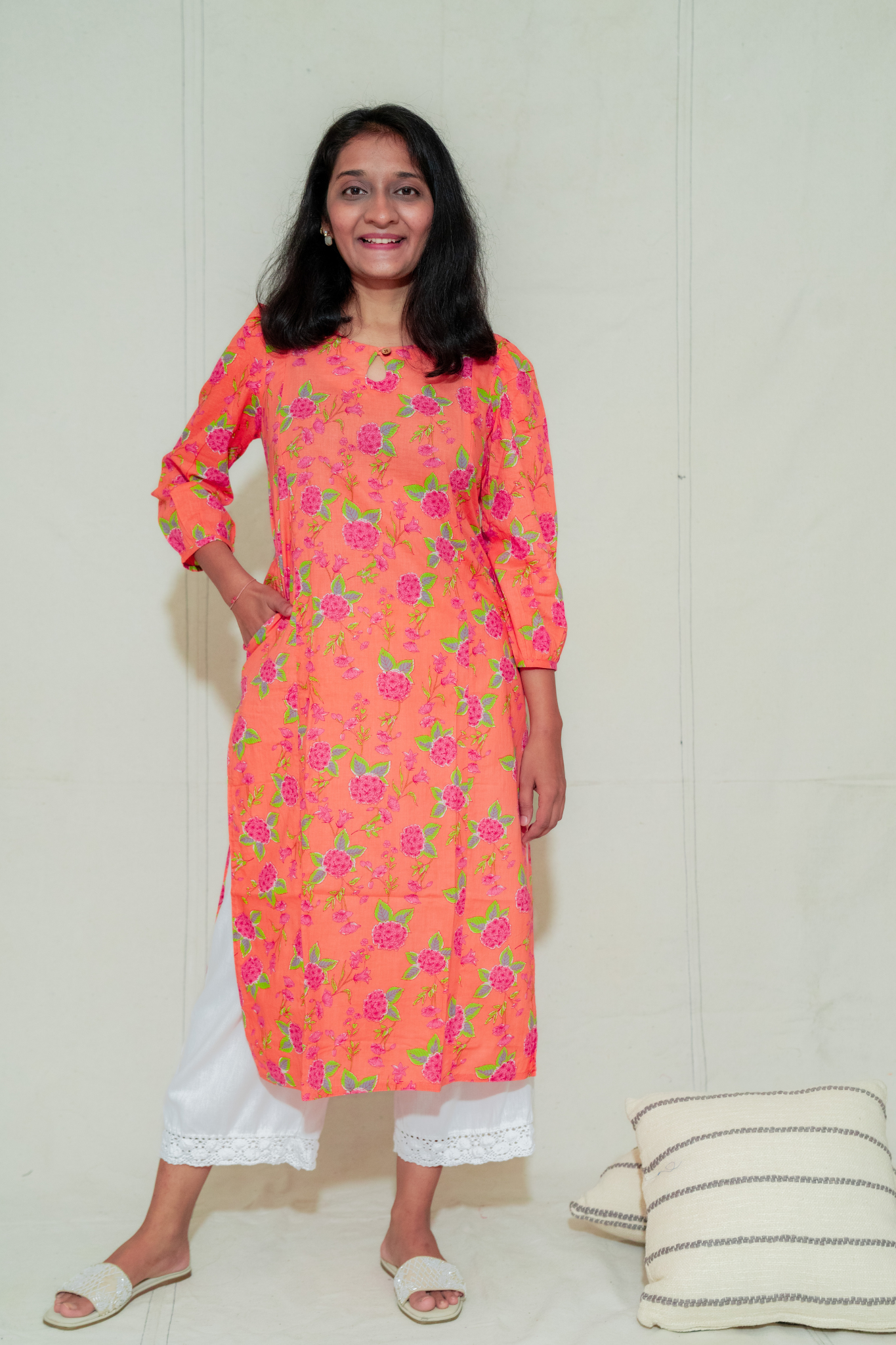 Stylish Feeding Nursing wear orange pink floral kurta with concealed zipper and balloon puffed three-fourth sleeves with keyhole neckline featuring pocket