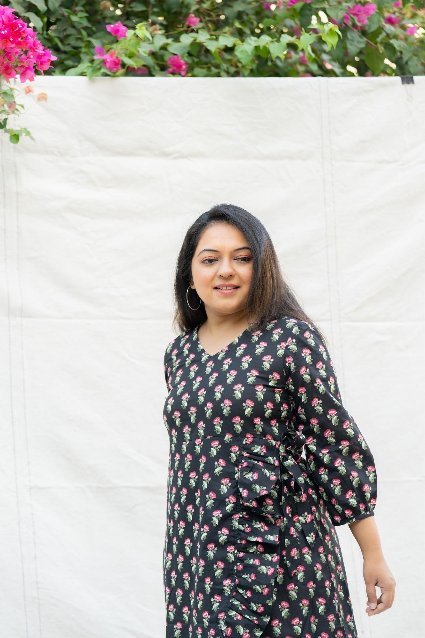 Senorita Black Floral Cotton Knee Length Dress