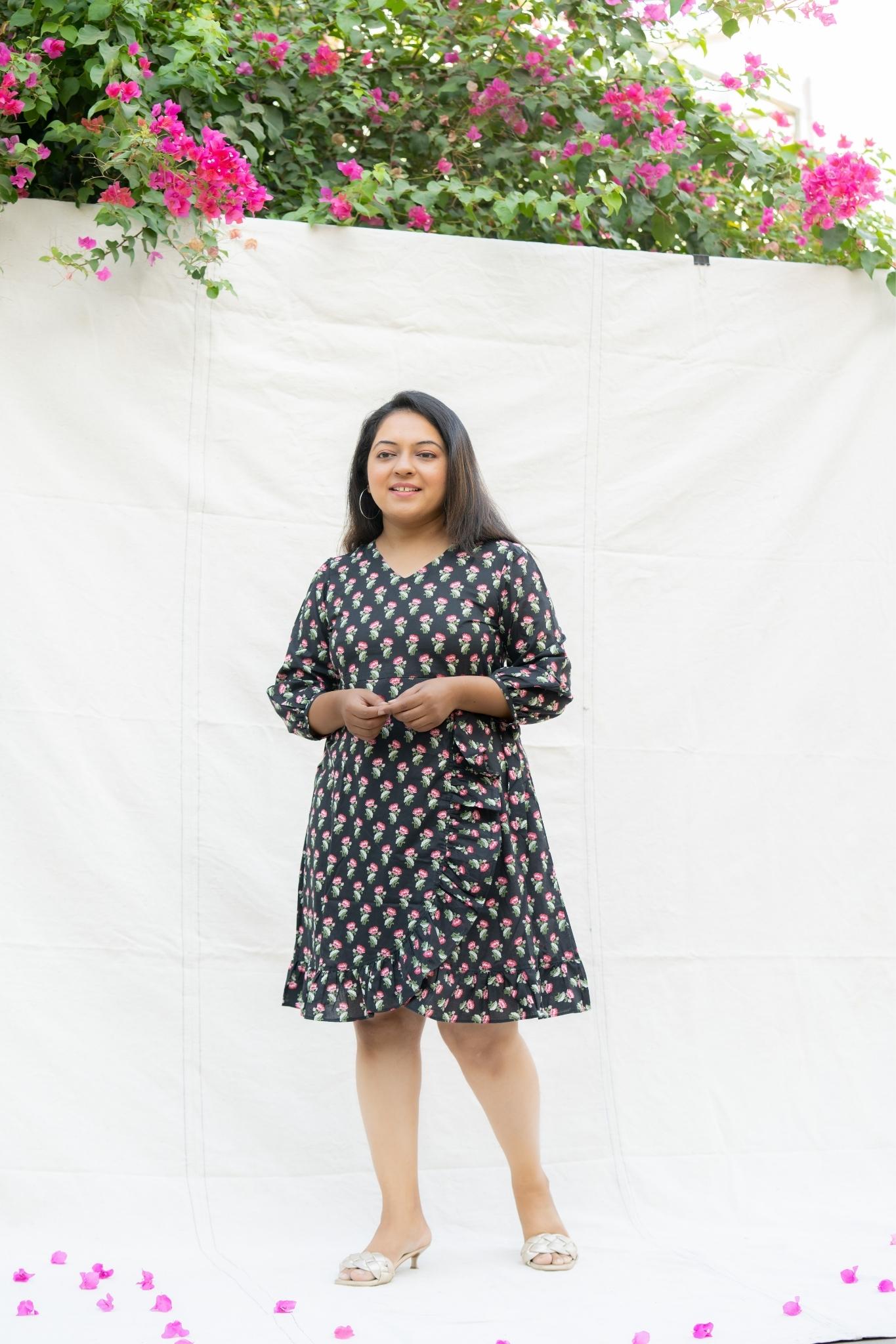 Senorita Black Floral Cotton Knee Length Dress