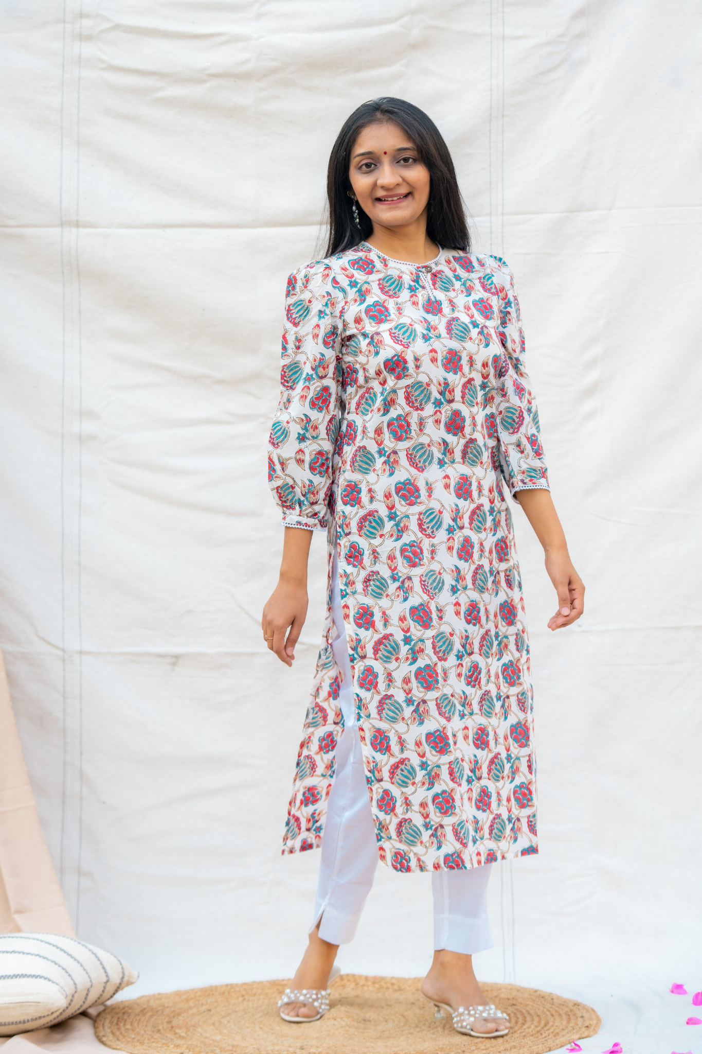 White Floral Print and Straight Cut Cotton Kurta