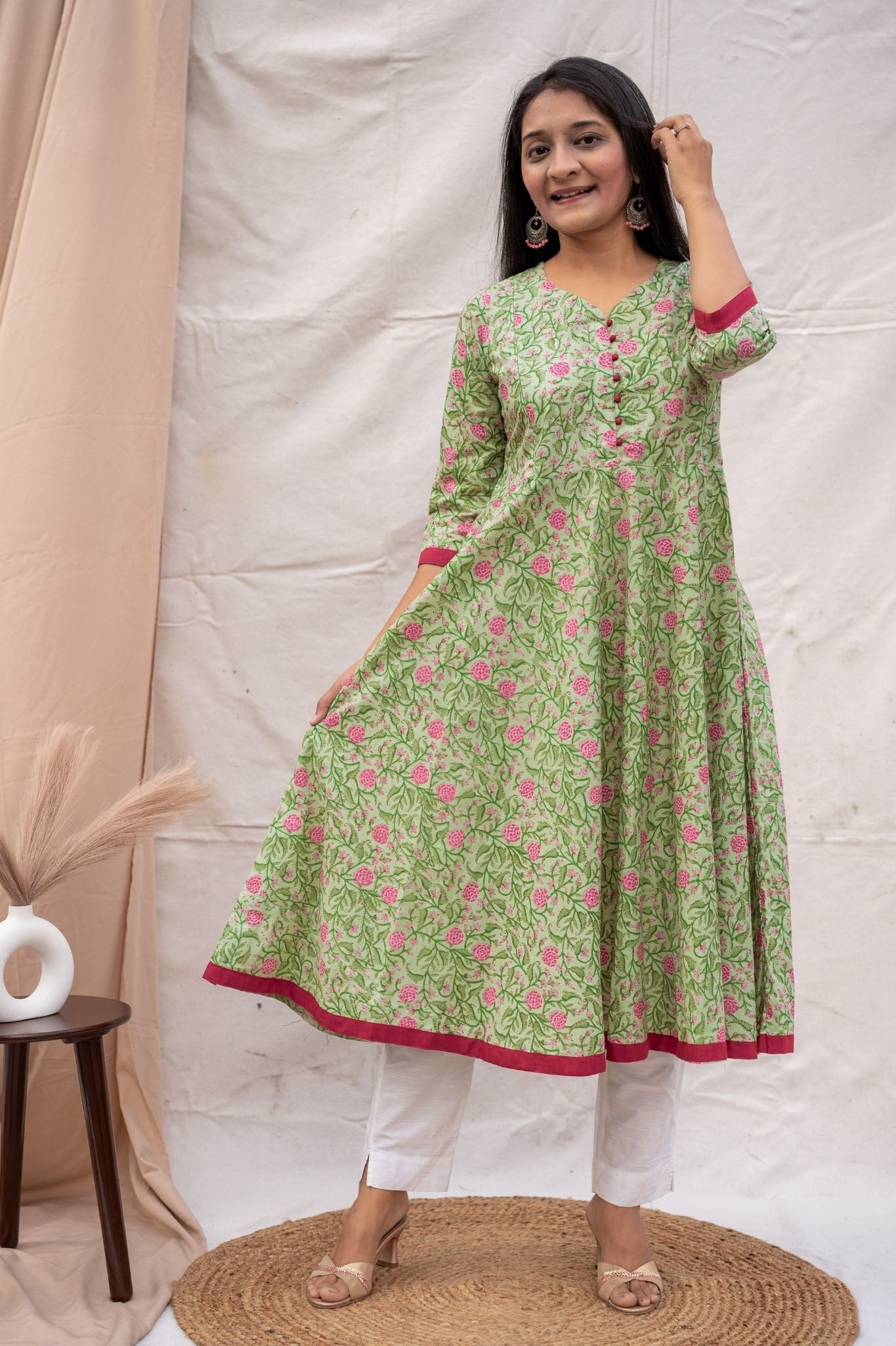 Feeding friendly wear, Maternity wear , Nursing wear, Vadodara maternity store, Cotton feeding Kurta, Kurta with concealed zippers, Vadodara boutiqu