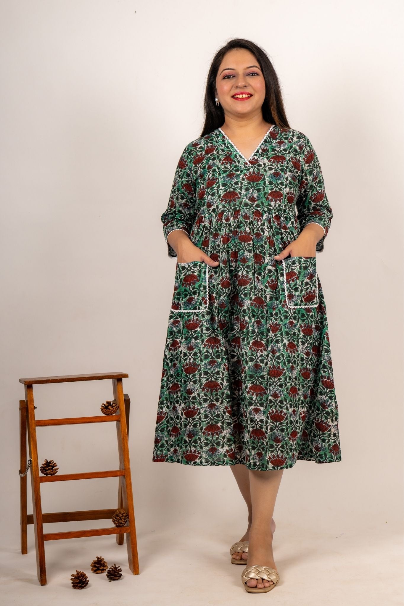 Green Feeding Friendly Dress with pocket