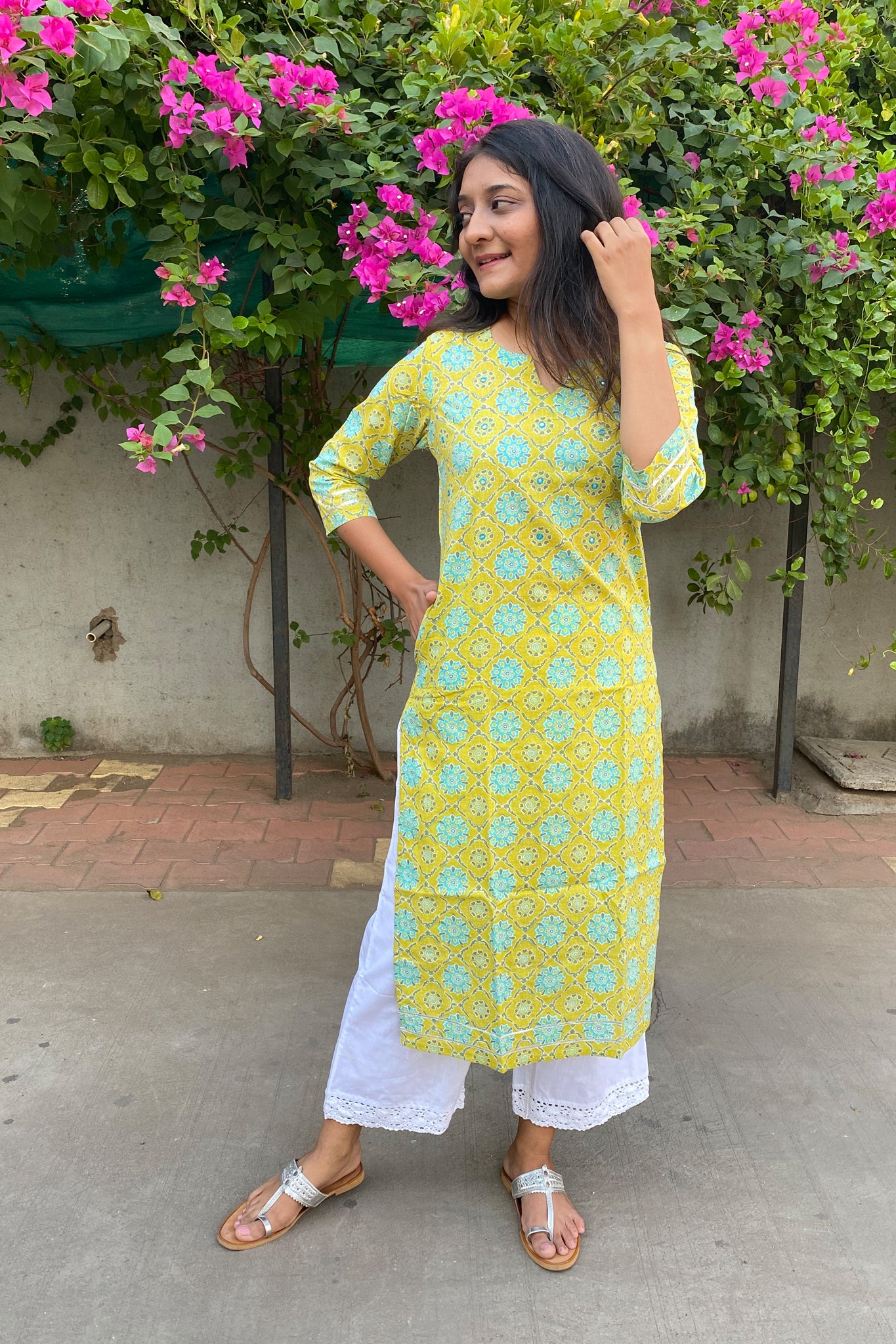 Khushboo Green Floral Straight Cut Cotton Kurta