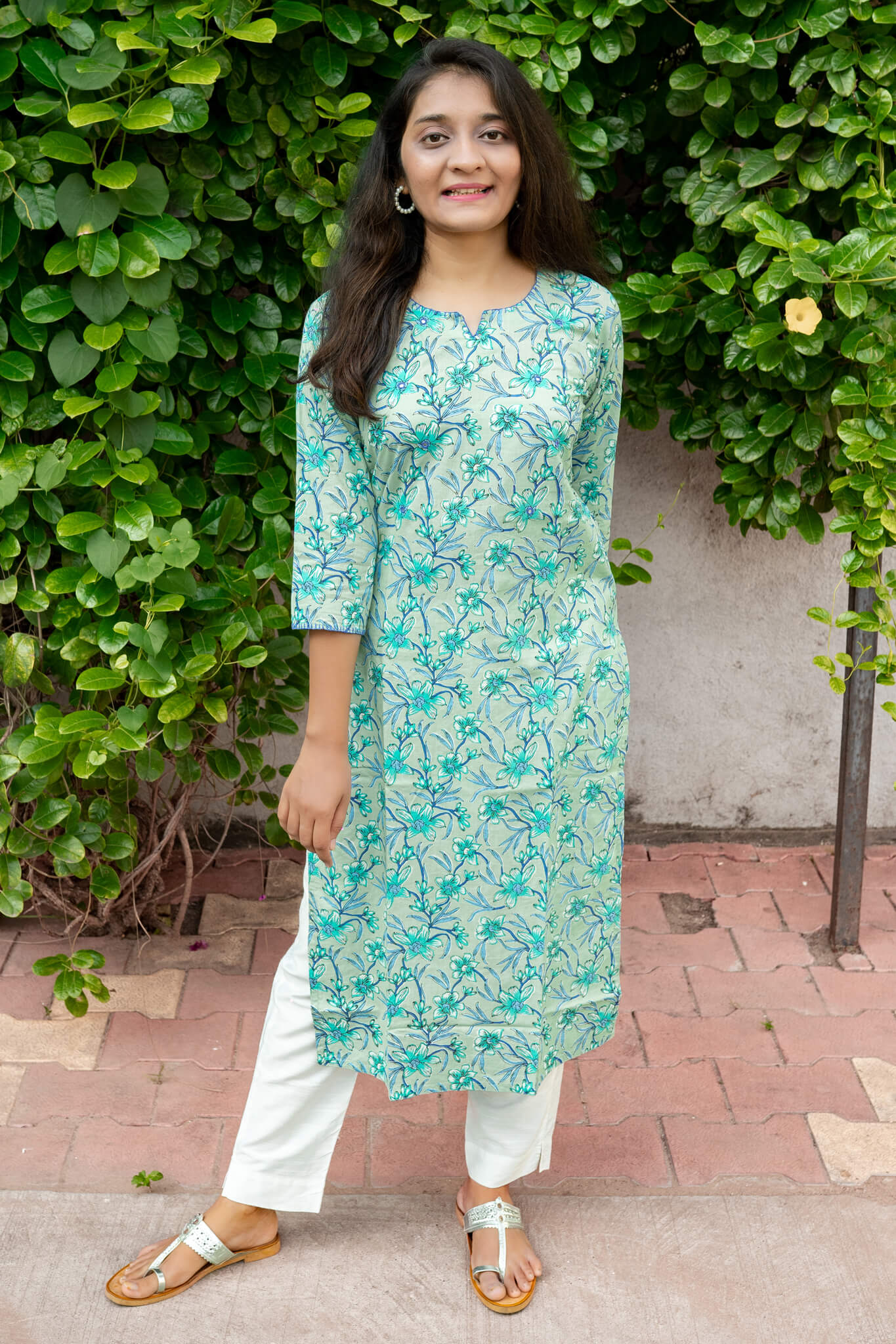 Shop Kurta and Kurtas for Women (Woman) at TULINI