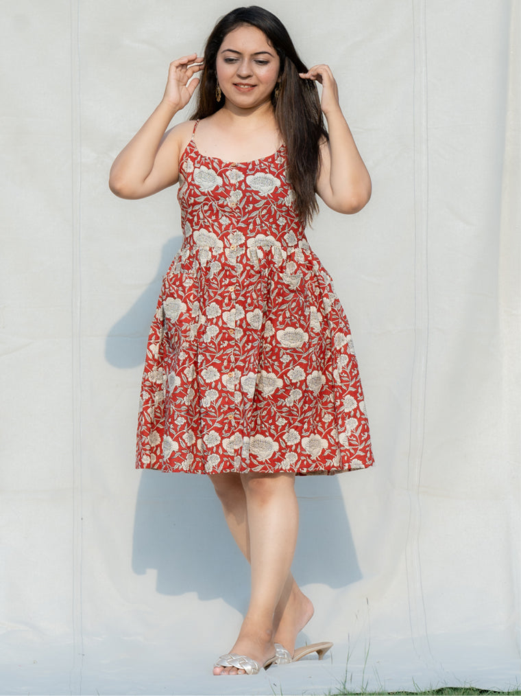 Espresso Red Floral Cotton Knee Length Dress
