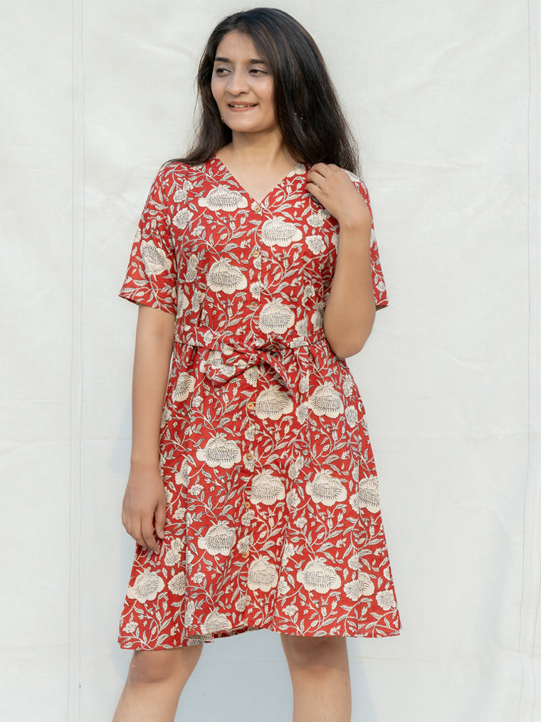 Capuccino Red Floral Cotton Knee Length Dress