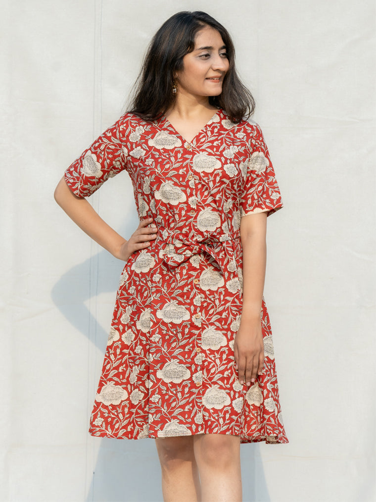 Capuccino Red Floral Cotton Knee Length Dress