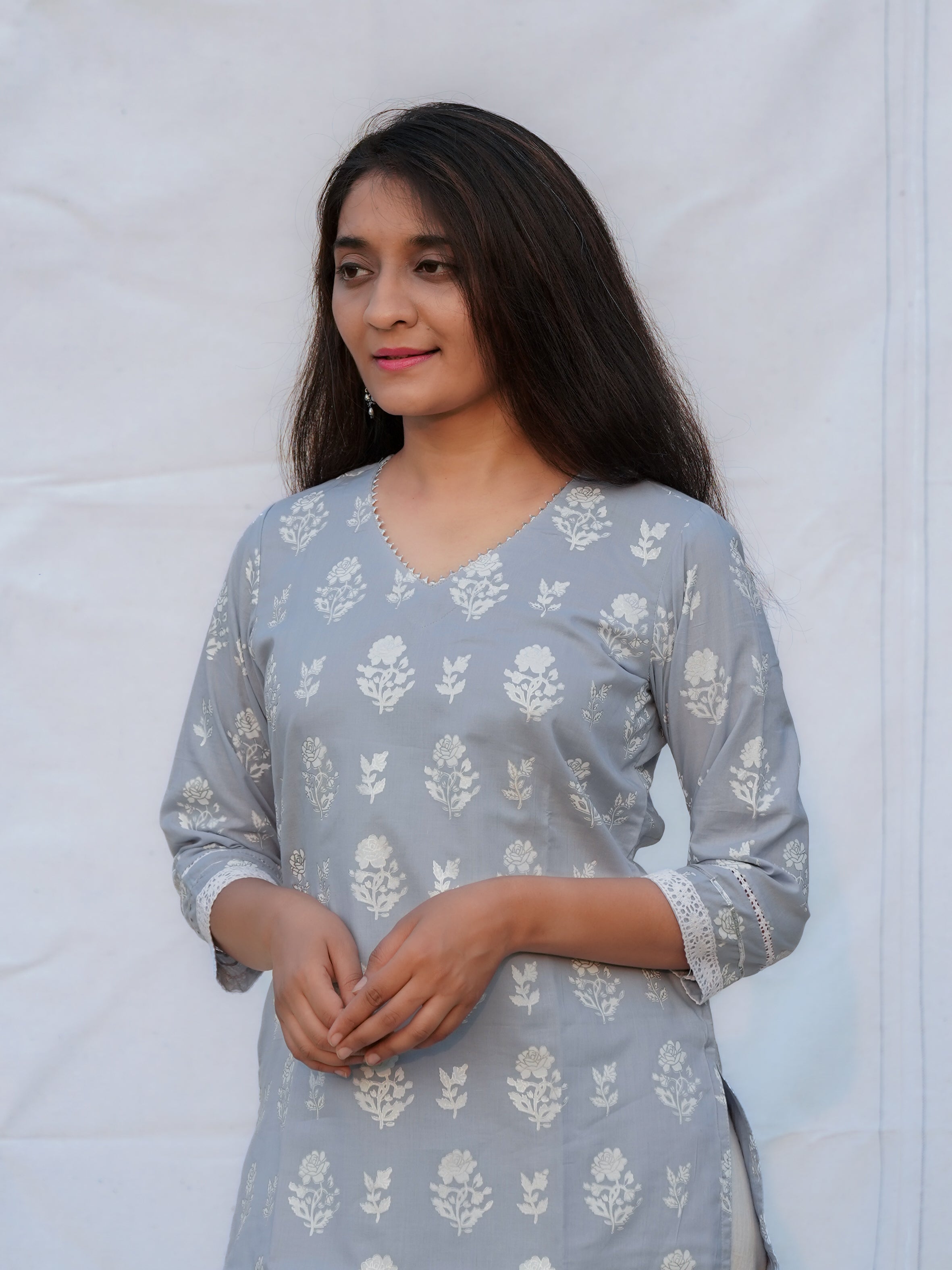 Silver Lining Silver Floral Straight Cut Cotton Kurta