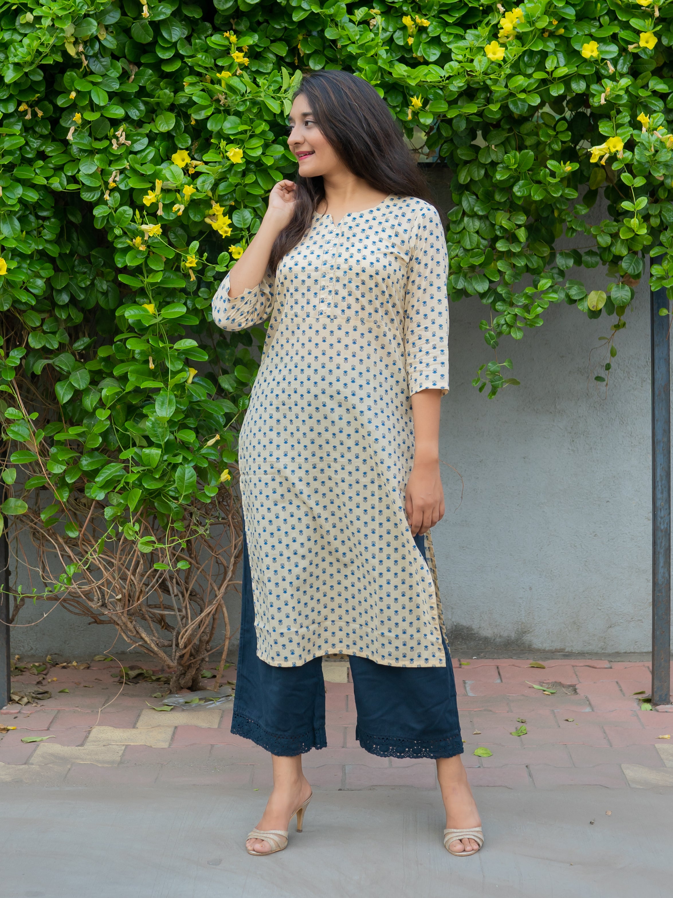 Butterscotch Off White Floral Straight Cut Cotton Kurta