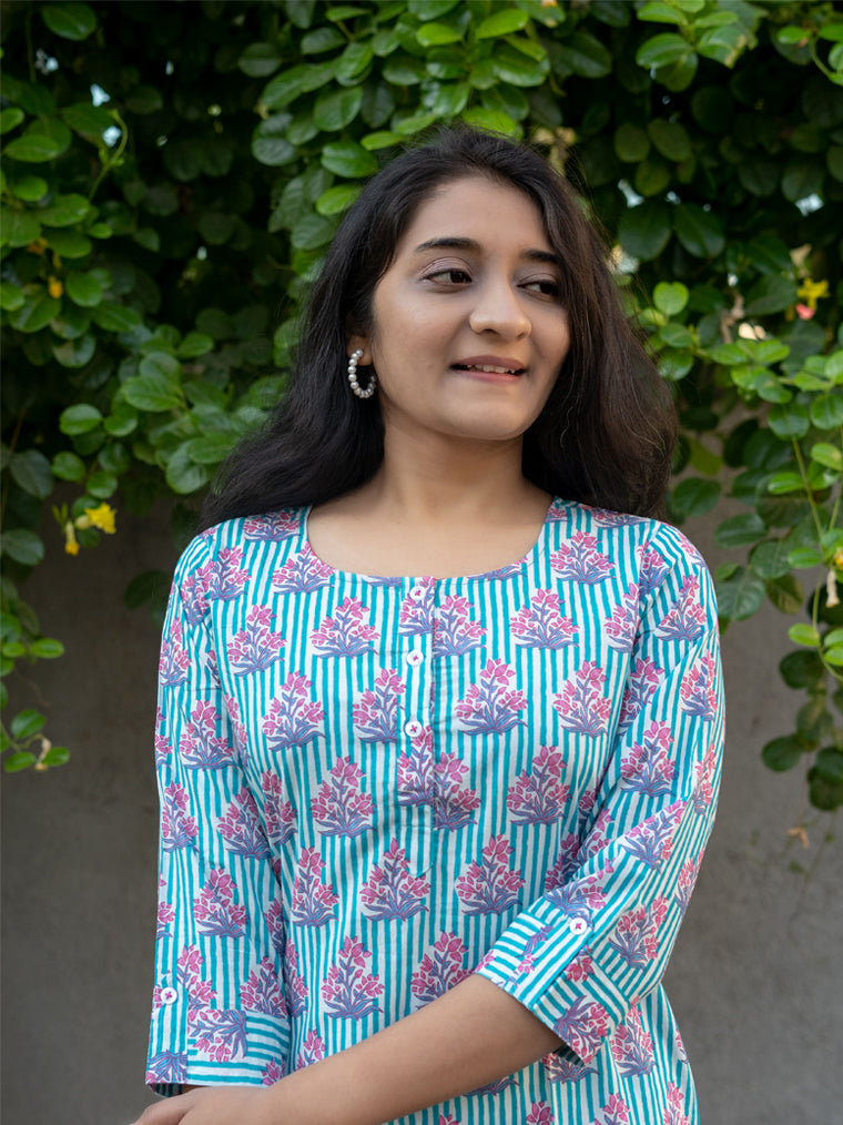 Dewdrops Blue Floral Straight Cut Cotton Kurta