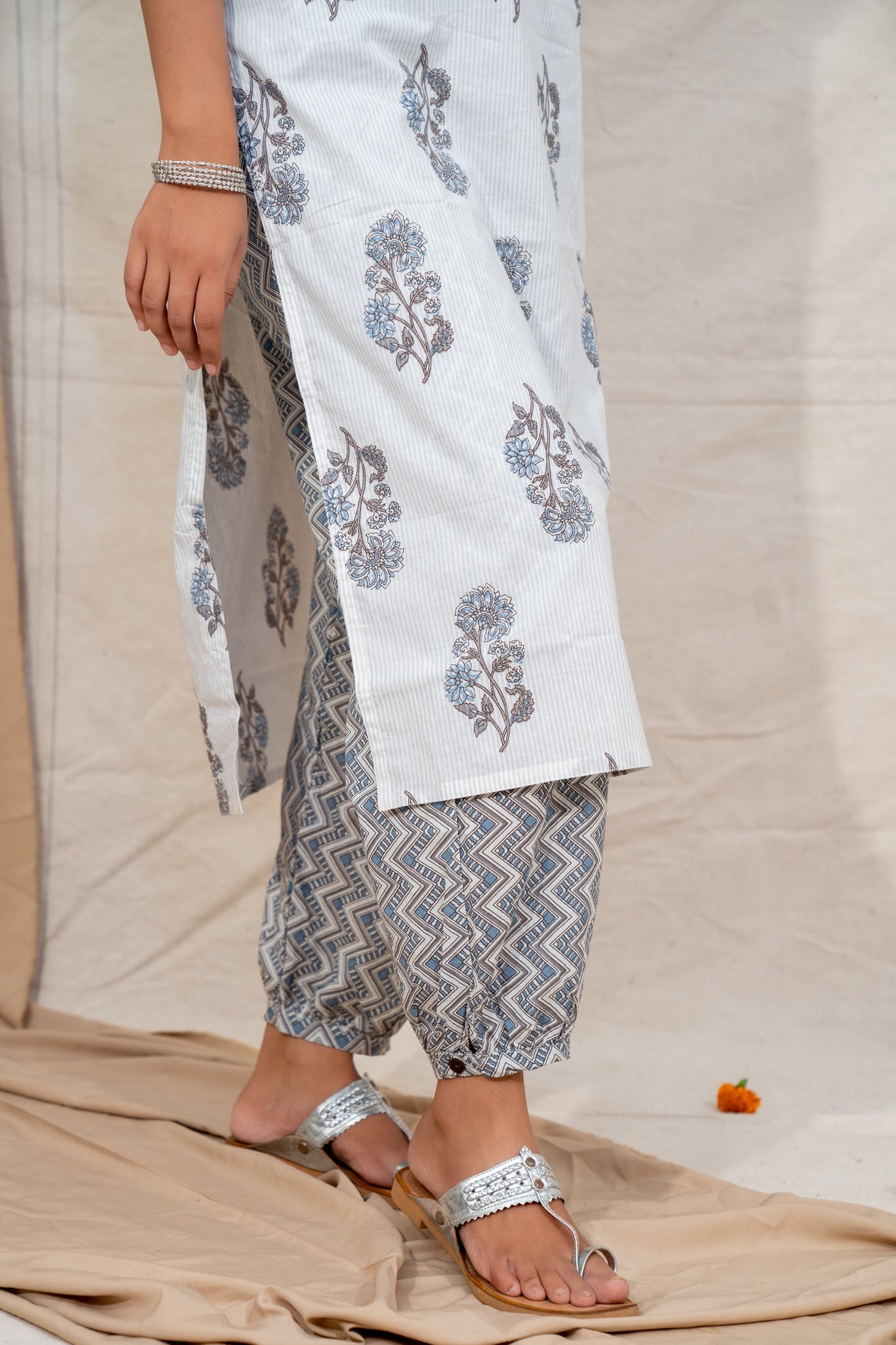 Romeo Juliet Grey Cotton Kurta and Salwar Set