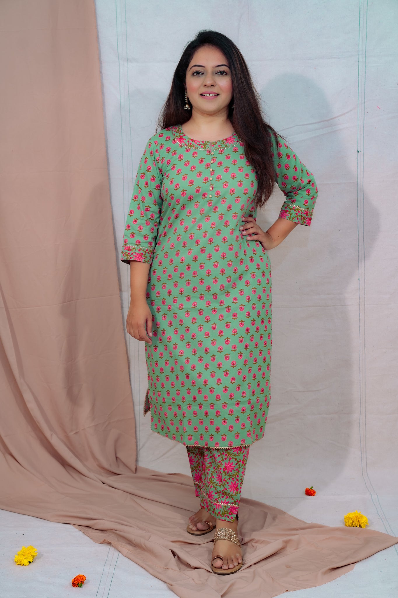 Laila Majnu Green Cotton Kurta and Pant Set
