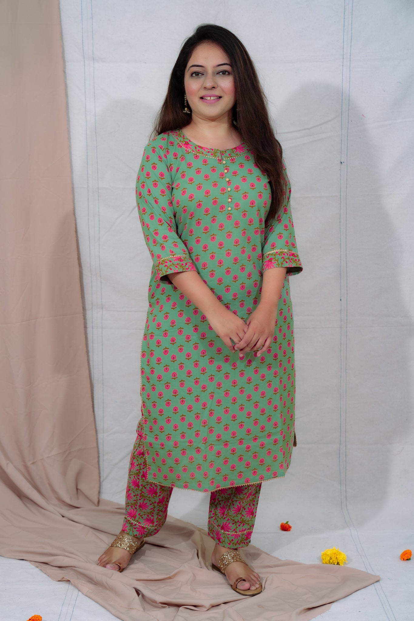 Laila Majnu Green Cotton Kurta and Pant Set