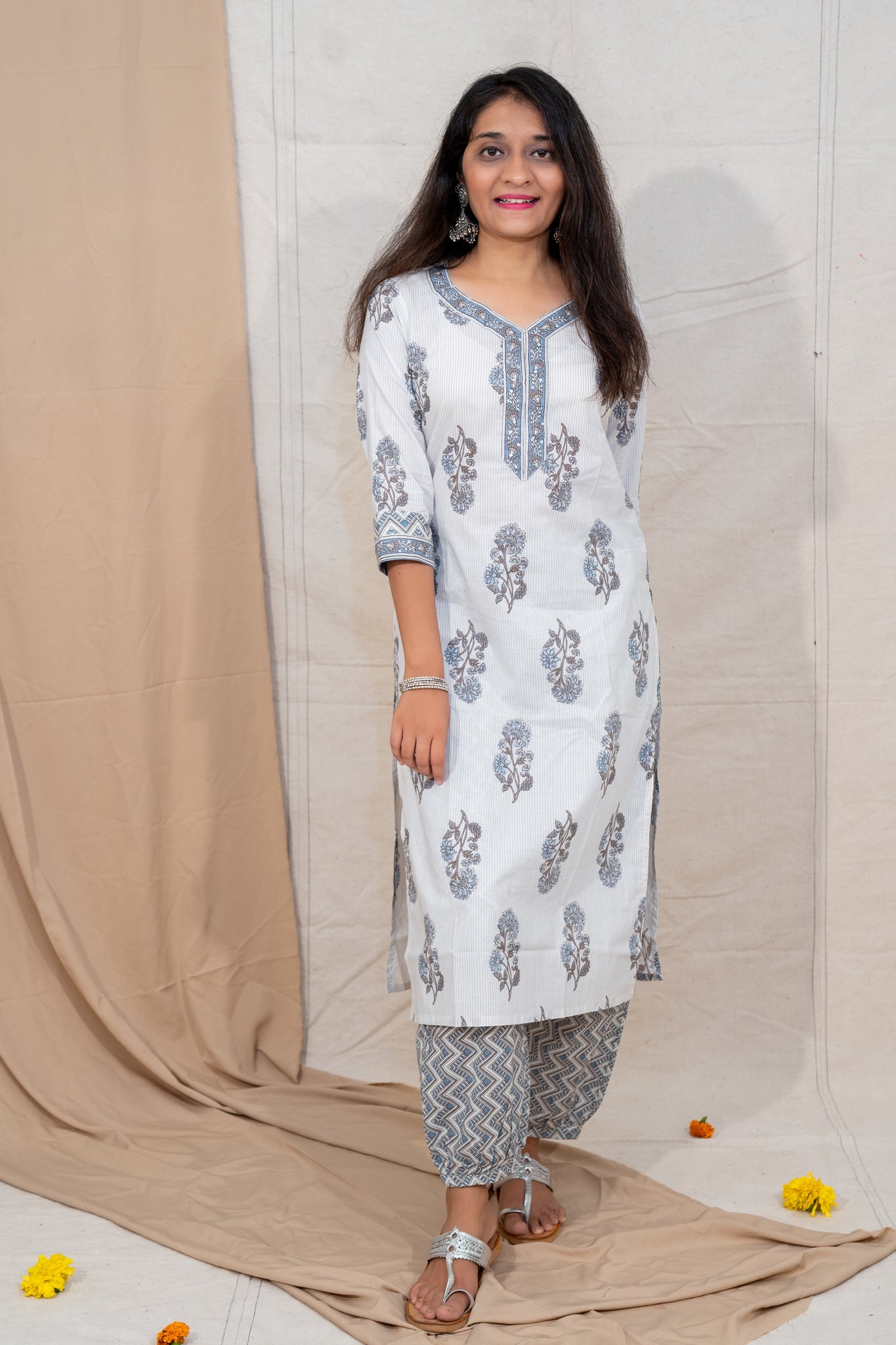 Romeo Juliet Grey Cotton Kurta and Salwar Set