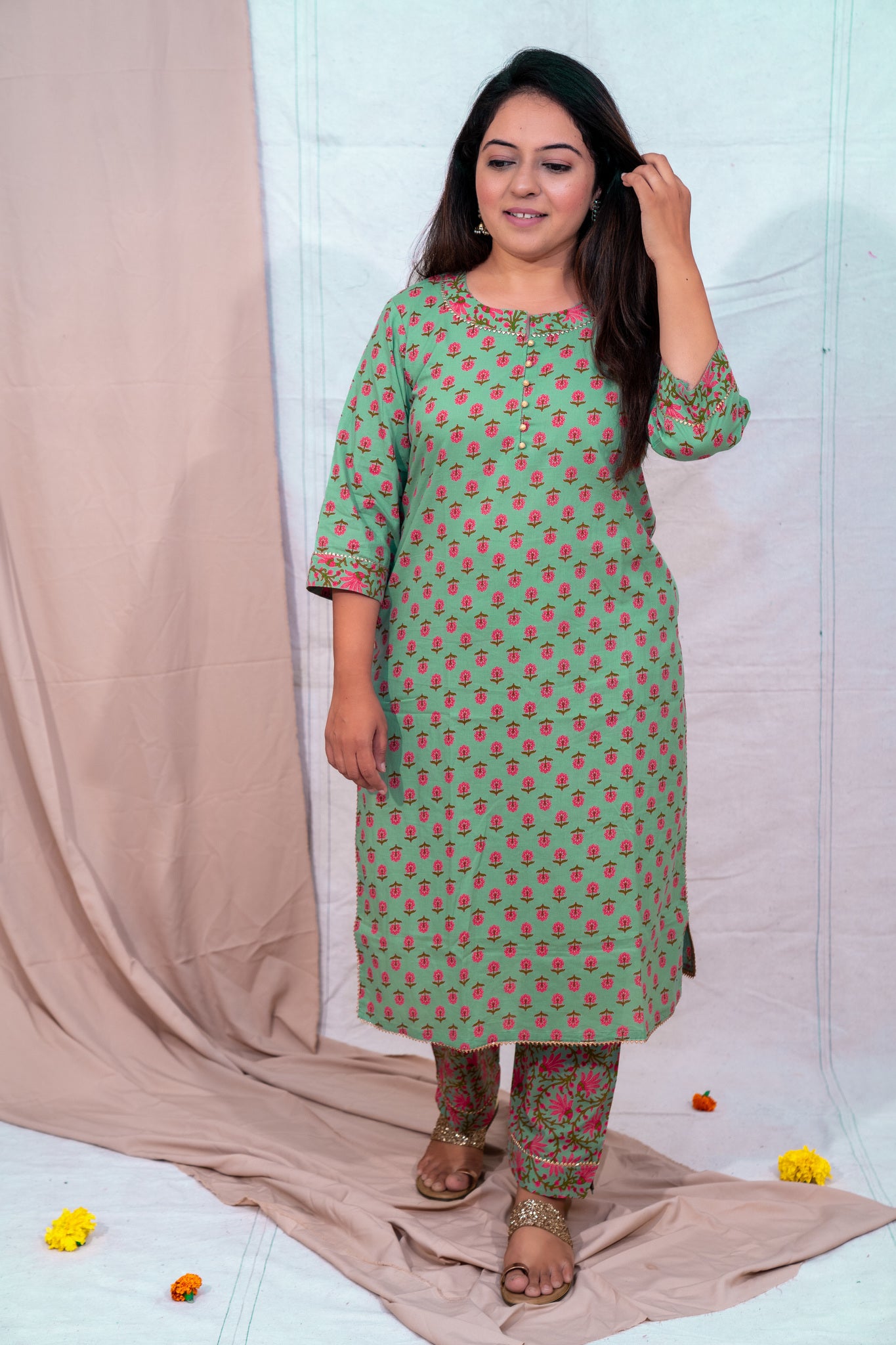 Laila Majnu Green Cotton Kurta and Pant Set