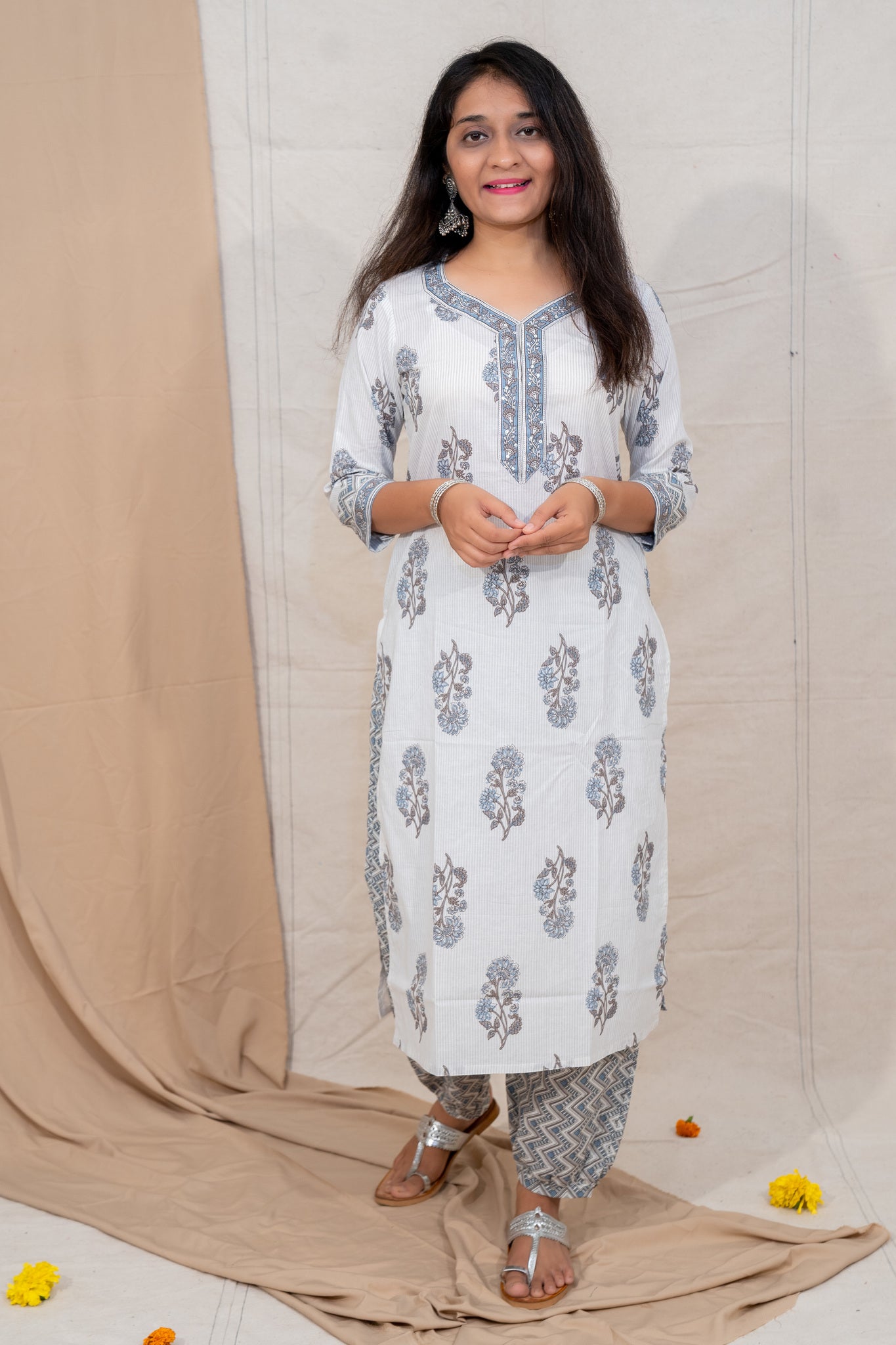 Romeo Juliet Grey Cotton Kurta and Salwar Set