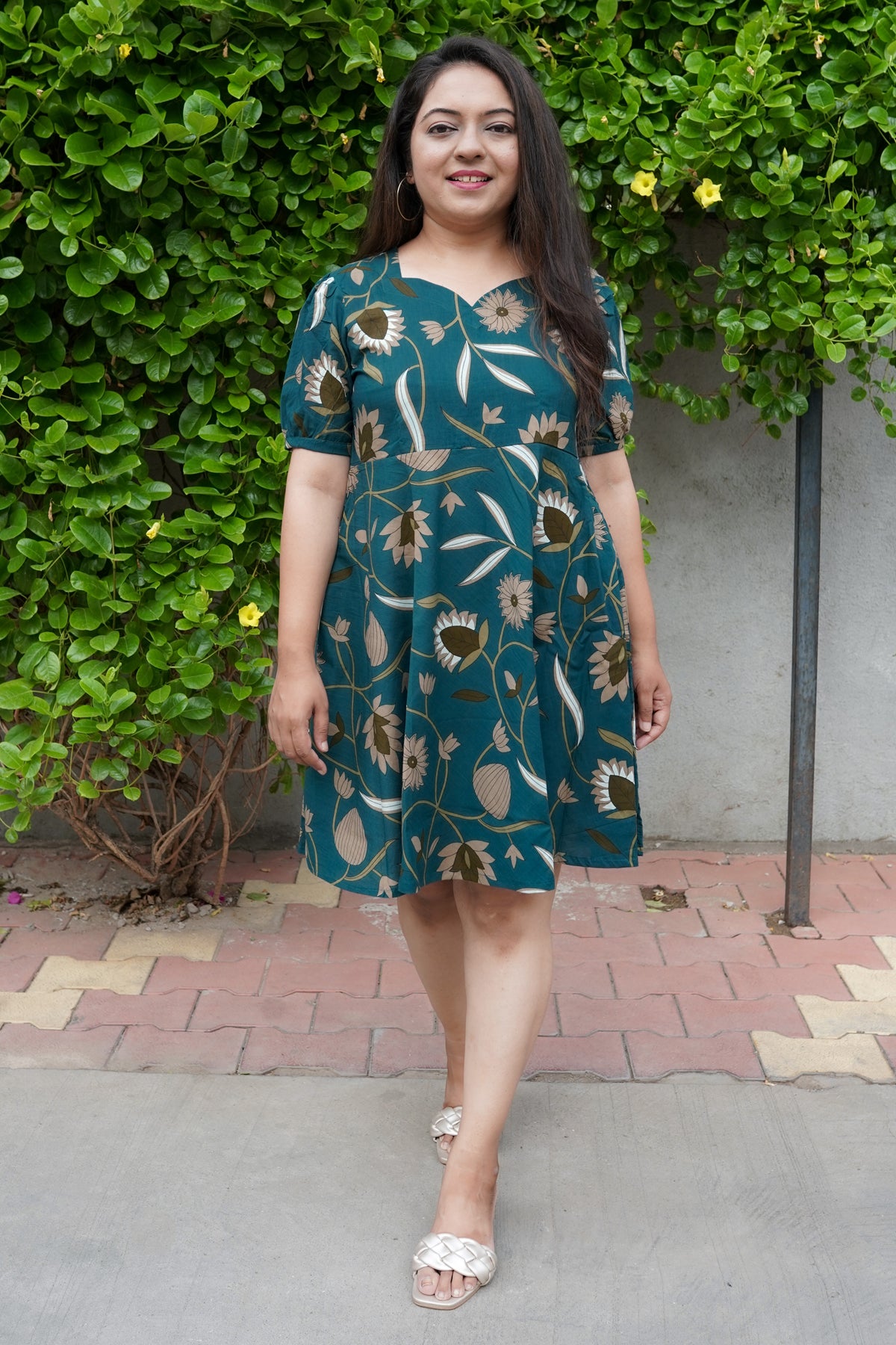 Oasis Dark Blue Floral Cotton Knee Length Dress