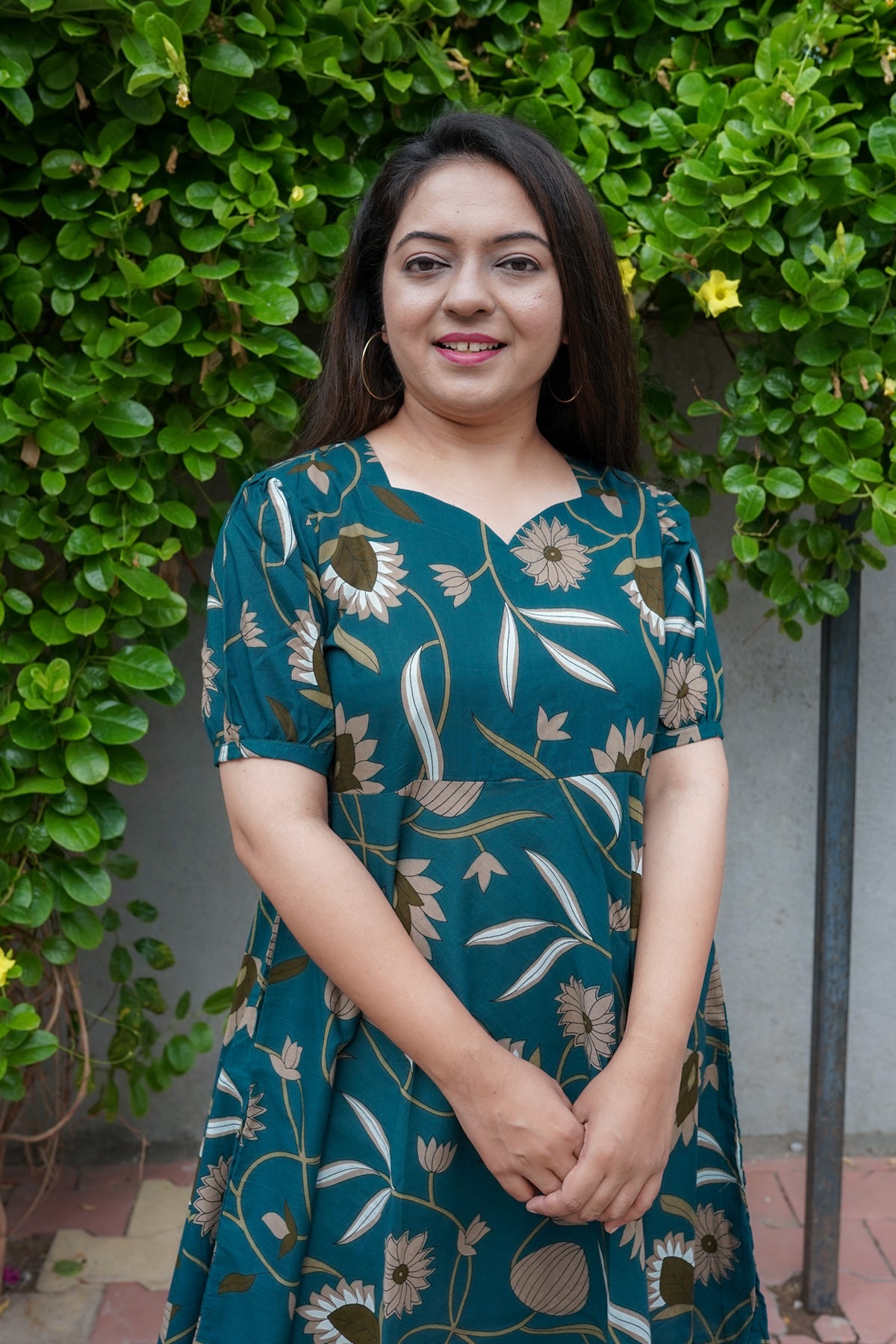 Oasis Dark Blue Floral Cotton Knee Length Dress