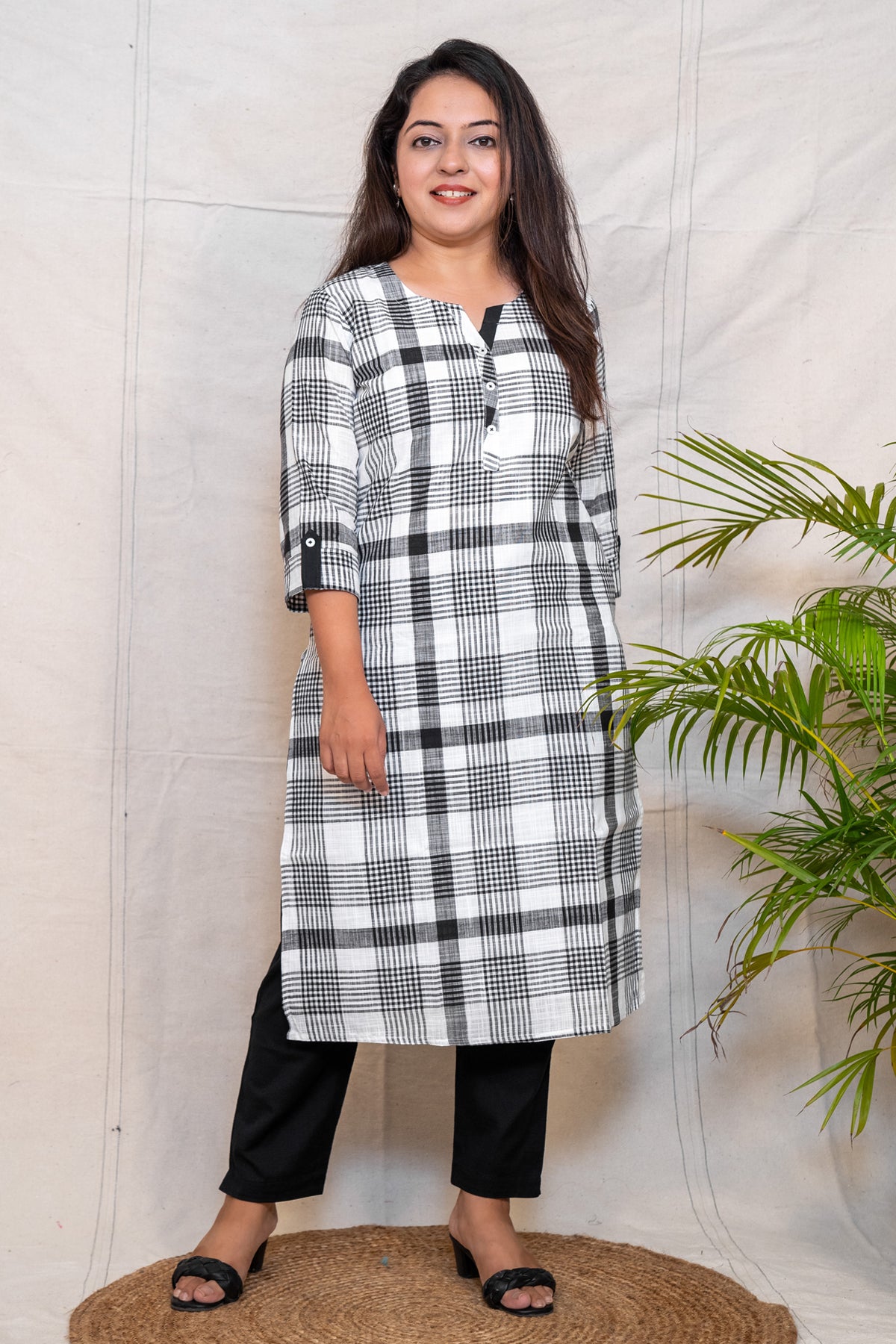 Reflection White Straight Cut Cotton Kurta