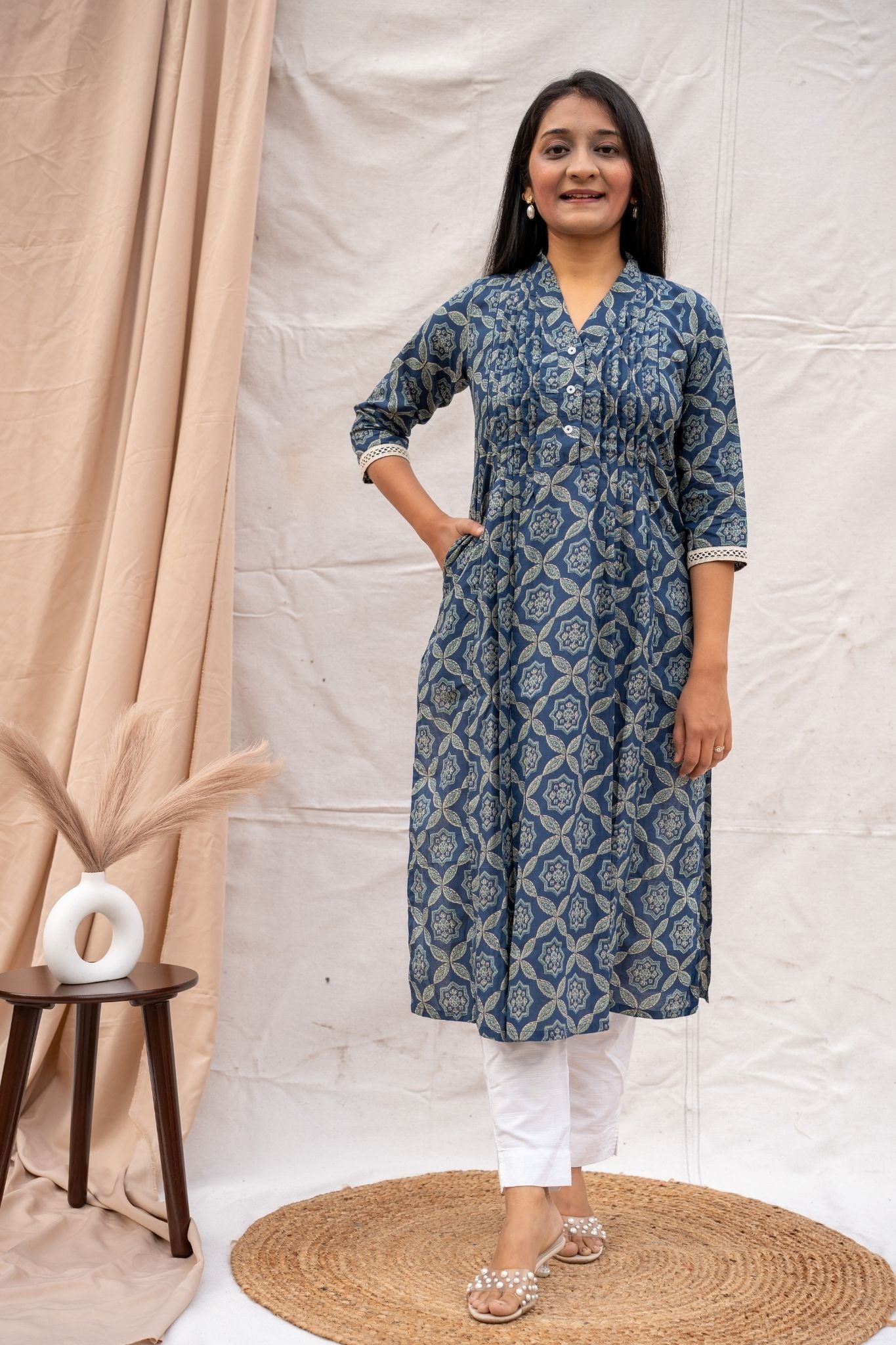 Stylish maternity kurta suitable for pregnancy, nursing, and postpartum wear with concealed zippers on both sides, with one side pocket
