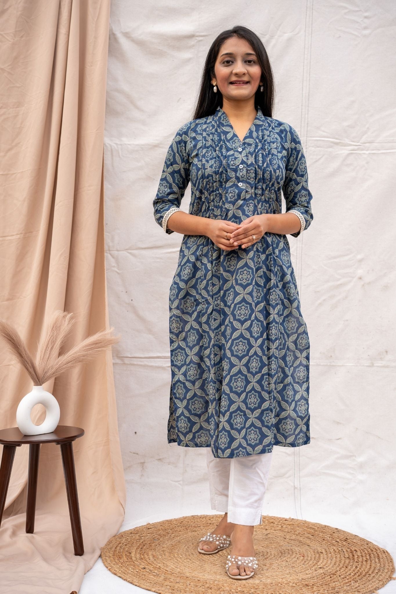 Full look of Blue nursing & feeding friendly kurta showing lace 