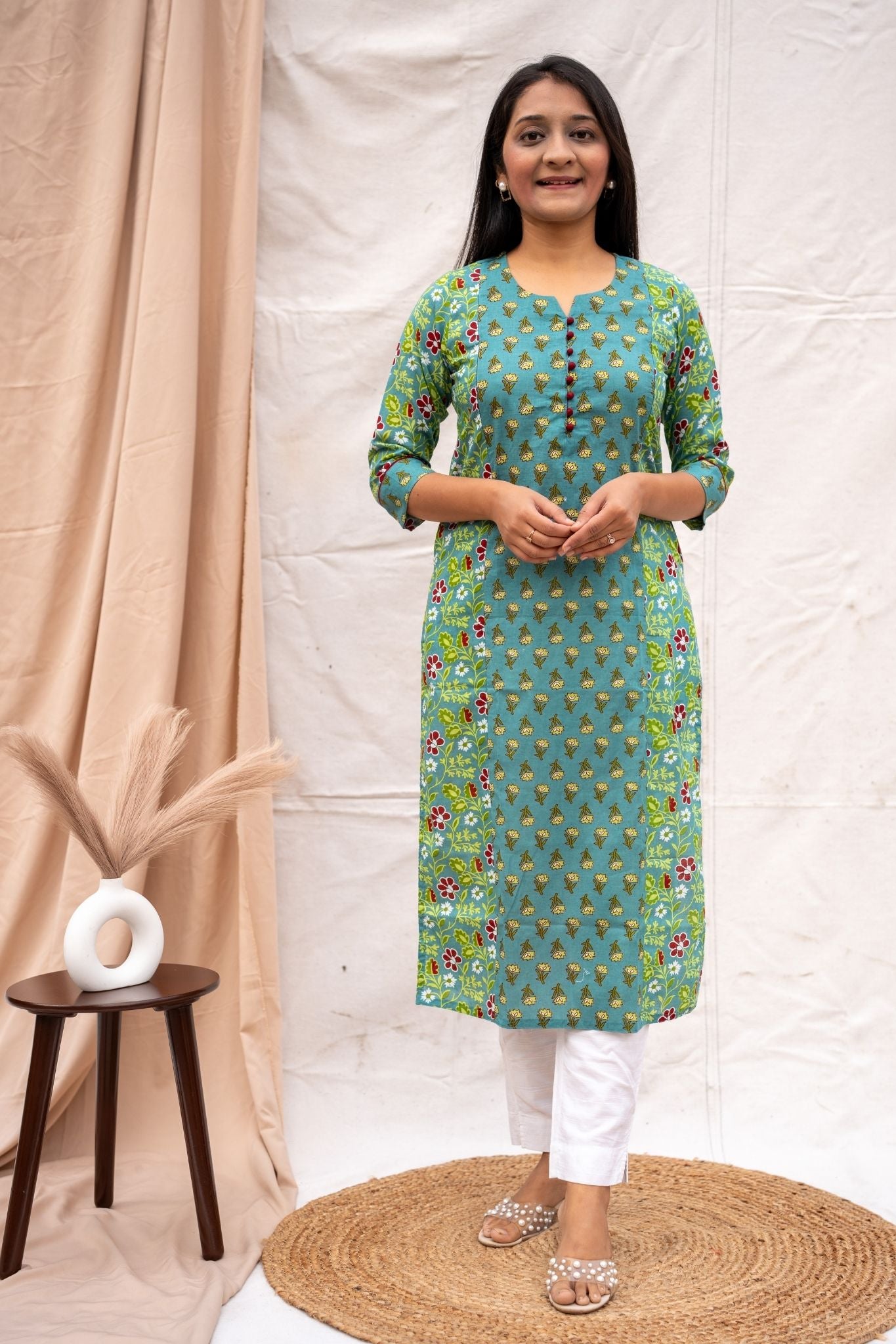 Feeding friendly wear, Maternity wear , Nursing wear, Vadodara maternity store, Cotton feeding Kurta, Kurta with concealed zippers, Vadodara boutique