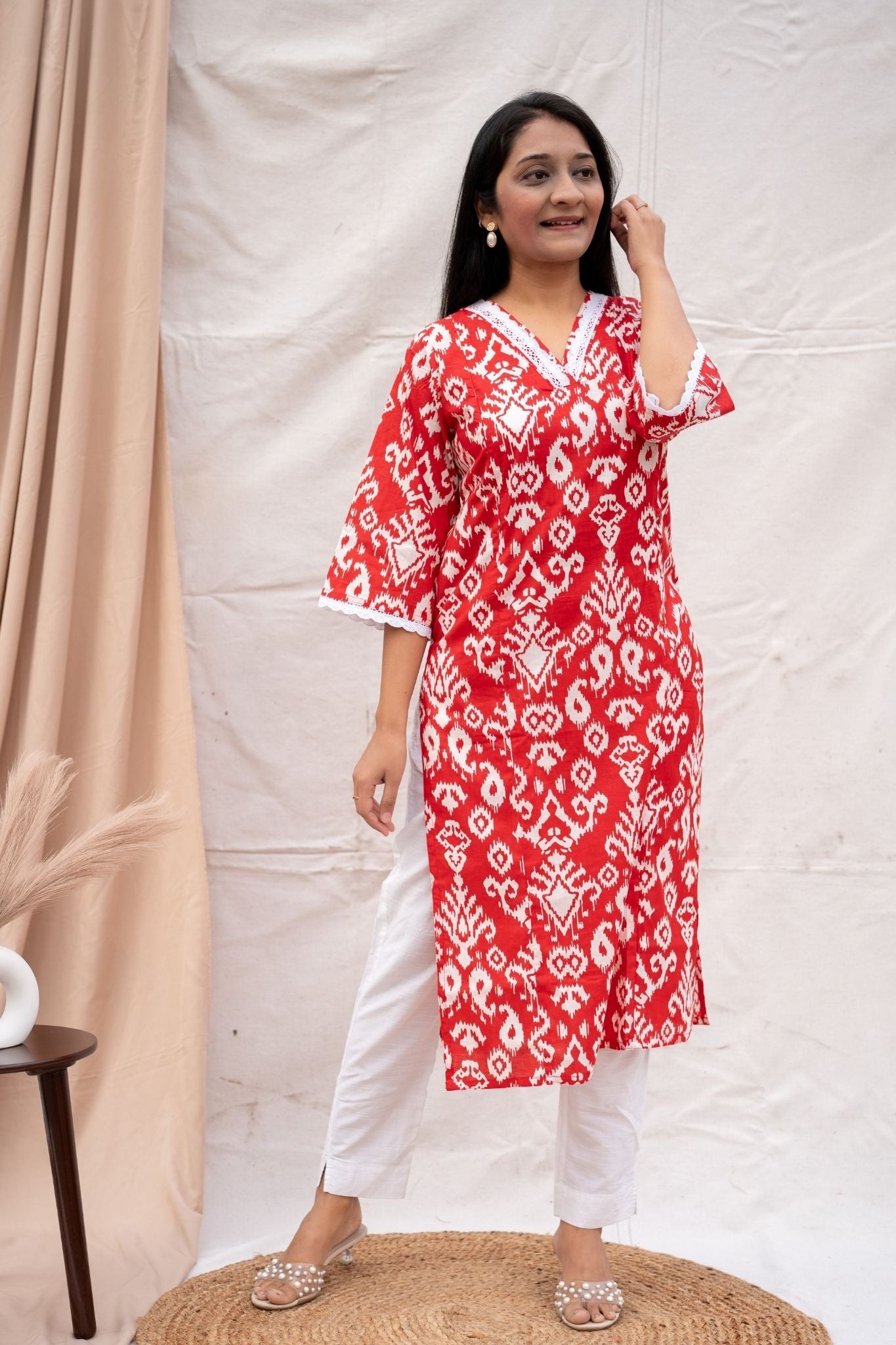Full look of red nursing and feeding friendly kurta in pure cotton